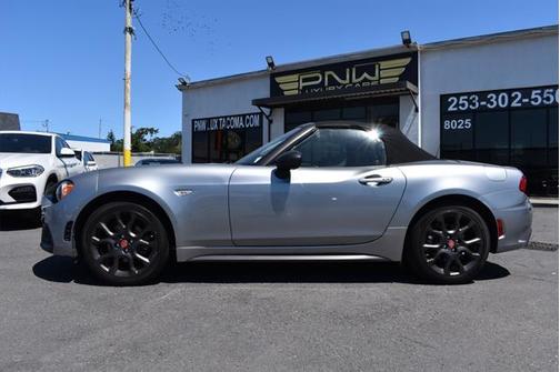 2017 FIAT 124 Spider Base