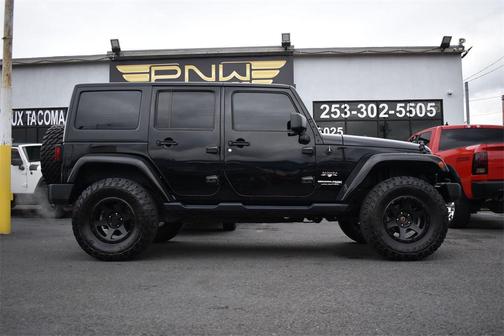 2018 Jeep Wrangler JK Unlimited Sahara