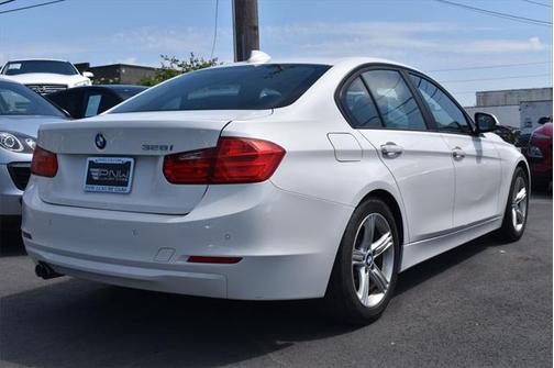 2013 BMW 328 328i