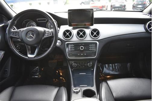 2016 Mercedes-Benz CLA-Class Base