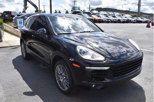 2016 Porsche Cayenne S