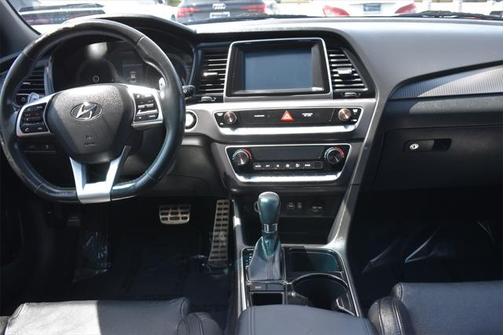 2019 Hyundai SONATA Sport