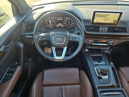 Ibis White 2019 Audi Q5 2.0T Premium Plus