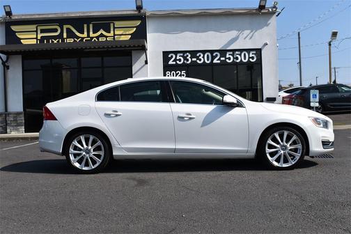 2017 Volvo S60 Inscription T5 Platinum