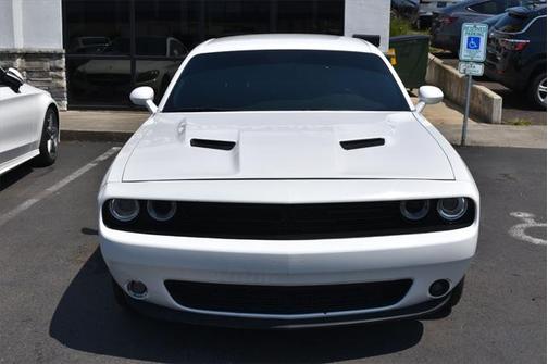 2018 Dodge Challenger SXT
