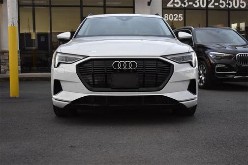2021 Audi e-tron Premium