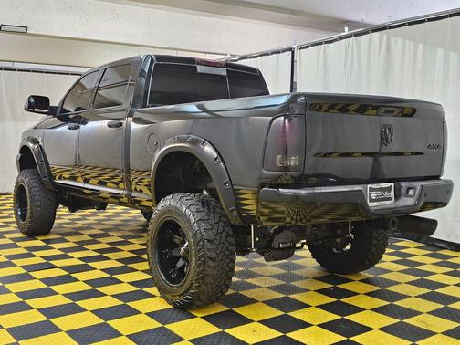 Brilliant Black Crystal Pearlcoat 2015 RAM 2500 Big Horn