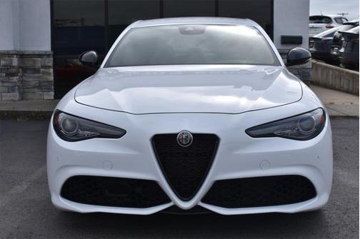 2020 Alfa Romeo Giulia Sport