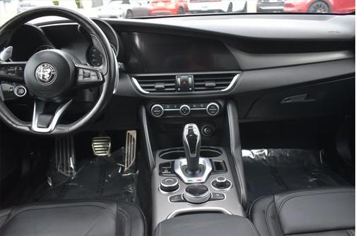 2020 Alfa Romeo Giulia Sport