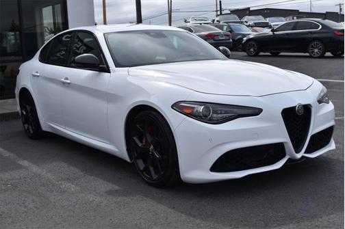 2020 Alfa Romeo Giulia Sport