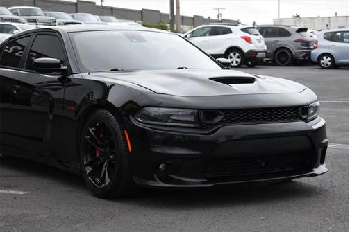 2017 Dodge Charger SRT 392