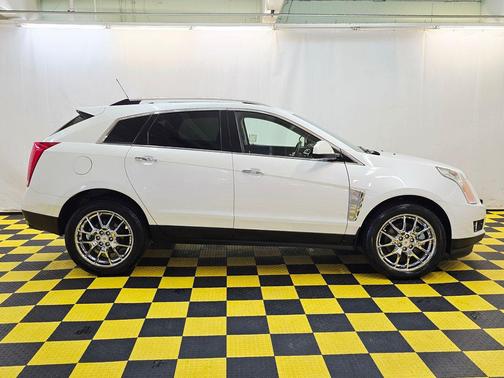 Platinum Ice Tricoat 2015 Cadillac SRX Performance Collection