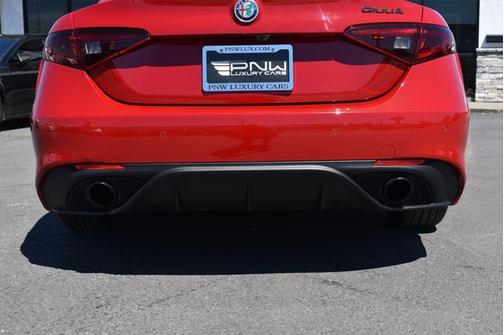 2019 Alfa Romeo Giulia Sport