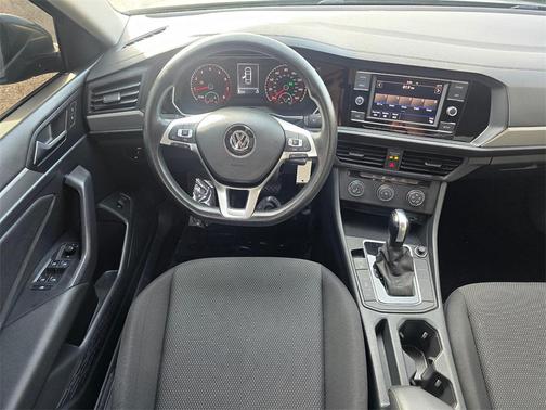 2019 Volkswagen Jetta 1.4T R-Line
