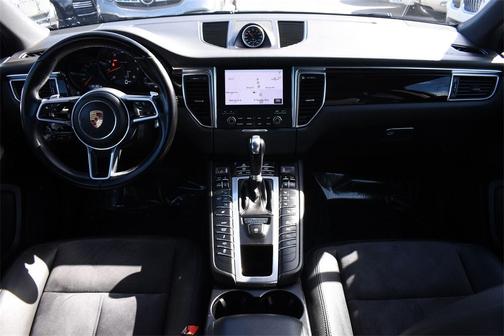 2018 Porsche Macan Sport Edition