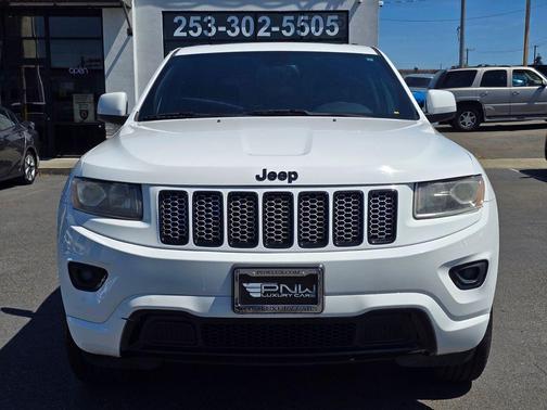 Bright White Clearcoat 2015 Jeep Grand Cherokee Altitude