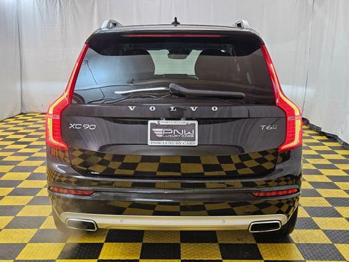 Onyx Black Metallic 2019 Volvo XC90 T6 Momentum