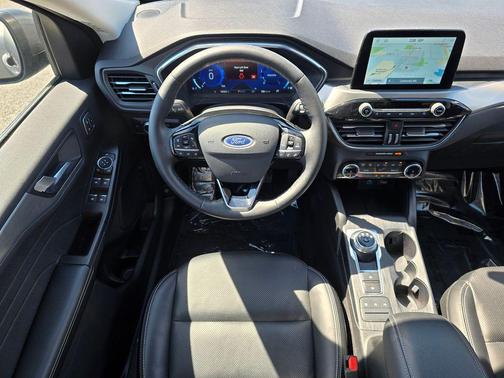 Carbonized Gray Metallic 2022 Ford Escape Titanium