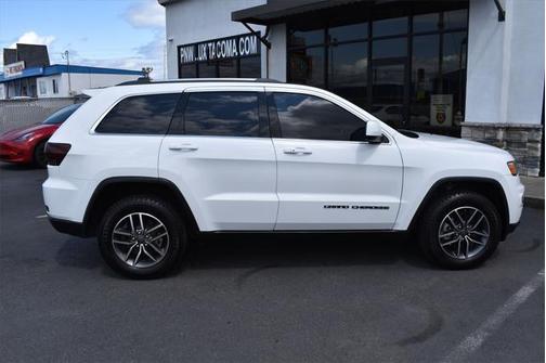 2019 Jeep Grand Cherokee Laredo