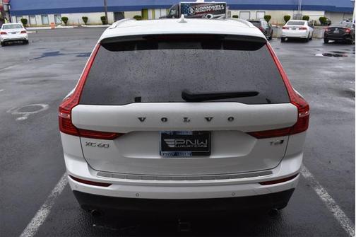 2018 Volvo XC60 T6 Momentum