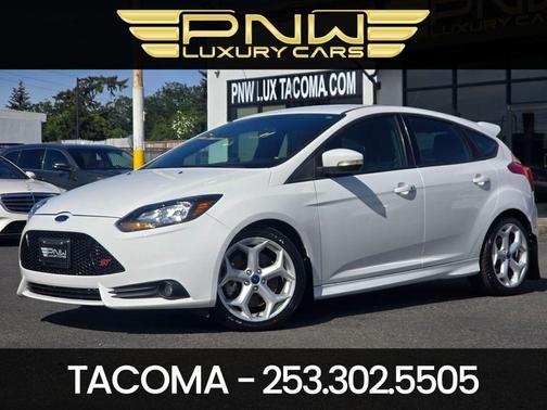Oxford White 2014 Ford Focus ST