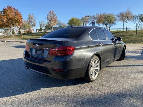 Photo 3 of 11 of 2015 BMW 528 i