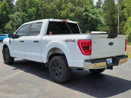 White 2022 Ford F-150 XLT