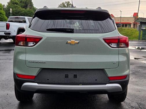 Green 2026 Chevrolet Trailblazer LT