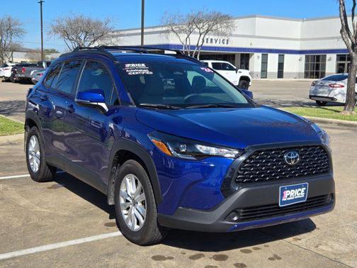 2024 Toyota Corolla Cross LE