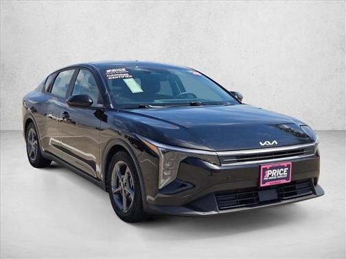 Aurora Black Pearl 2025 Kia K4 LXS