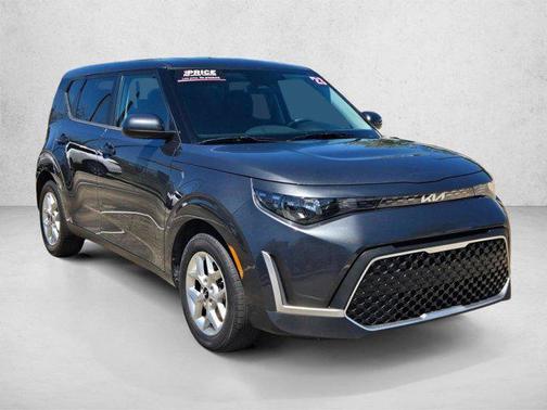 Gravity Gray 2023 Kia Soul LX