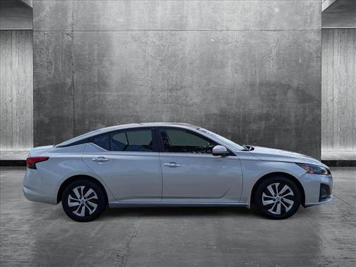 2023 Nissan Altima S FWD