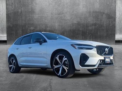2022 Volvo XC60 Recharge Plug-In Hybrid T8 R-Design