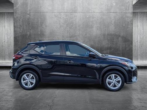 2023 Nissan Kicks S