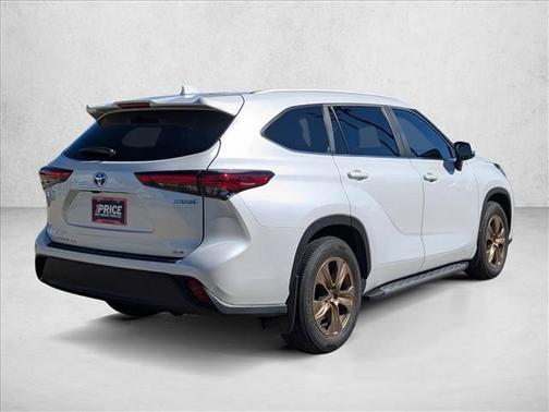 2023 Toyota Highlander Hybrid XLE