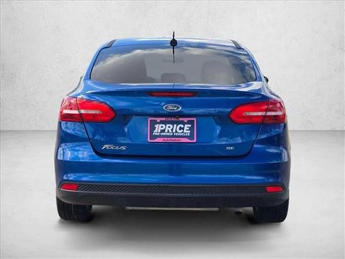 Lightning Blue Metallic 2018 Ford Focus SE
