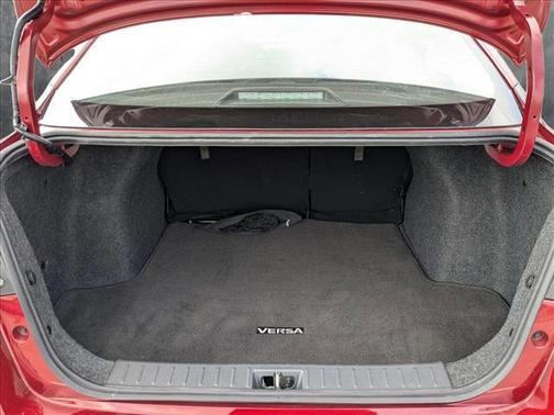 2024 Nissan Versa 1.6 SV
