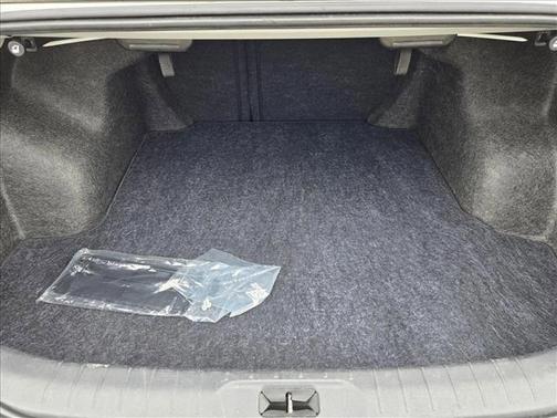 Glacier White 2025 Nissan Altima SV FWD