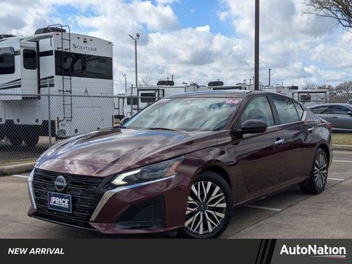 2024 Nissan Altima 2.5 SV