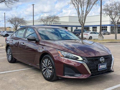 2024 Nissan Altima 2.5 SV