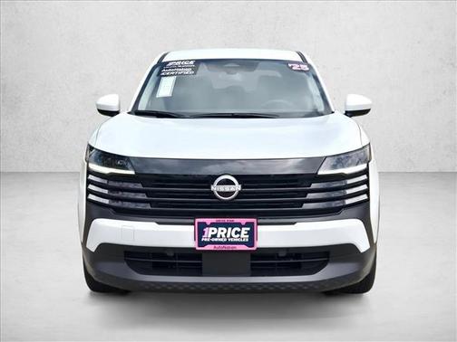 Fresh Powder 2025 Nissan Kicks SV