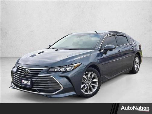 2022 Toyota Avalon XLE