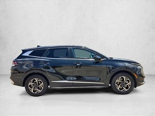 Fusion Black 2025 Kia Sportage LX
