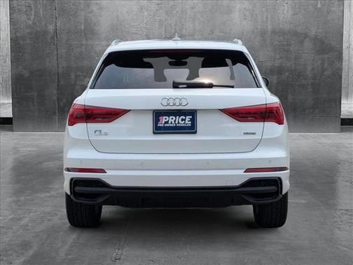 2023 Audi Q3 Premium 45 TFSI S line quattro Tiptronic