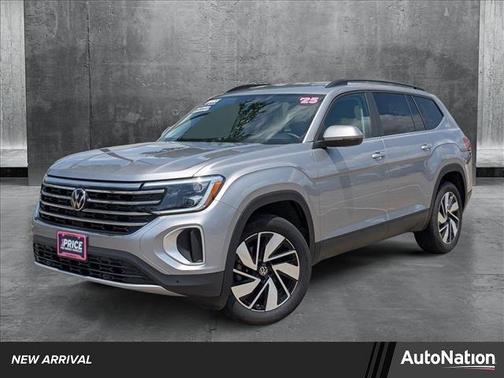 2025 Volkswagen Atlas 2.0T SE w/Technology