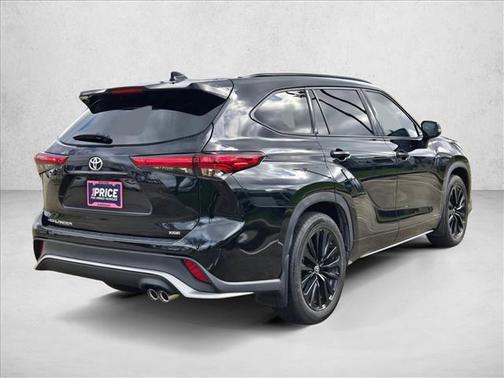 2023 Toyota Highlander XSE