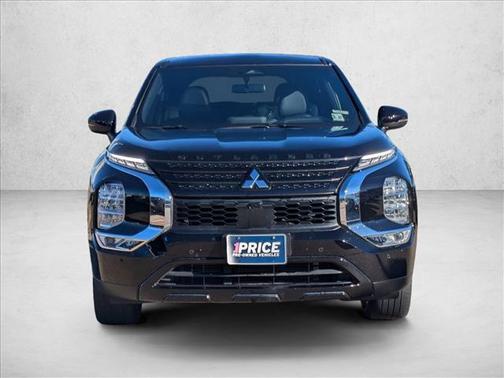 2022 Mitsubishi Outlander Black Edition 2WD