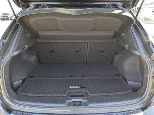 2021 Nissan Rogue Sport SV