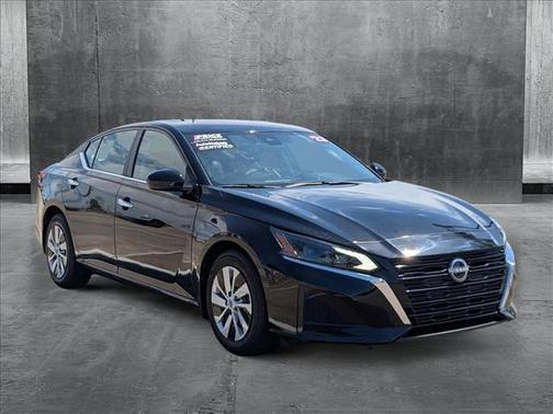 2023 Nissan Altima S FWD