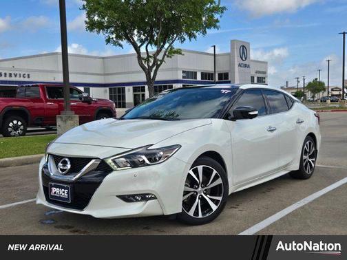 Pearl White 2017 Nissan Maxima 3.5 Platinum